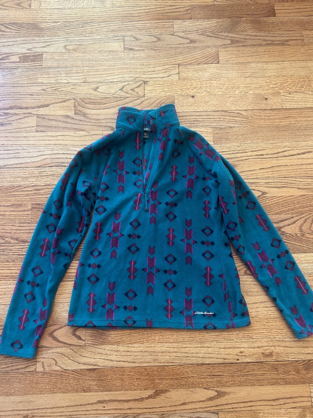 Eddie Bauer Pullover Size Small